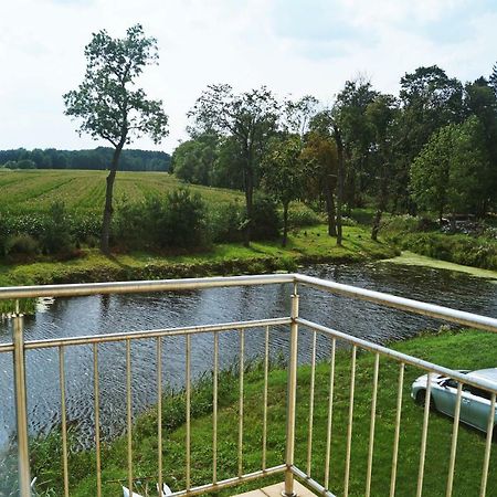 Dwor Dluzniewo Bed and Breakfast Buitenkant foto