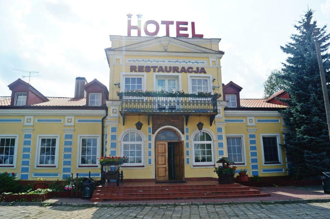 Dwor Dluzniewo Bed and Breakfast Buitenkant foto