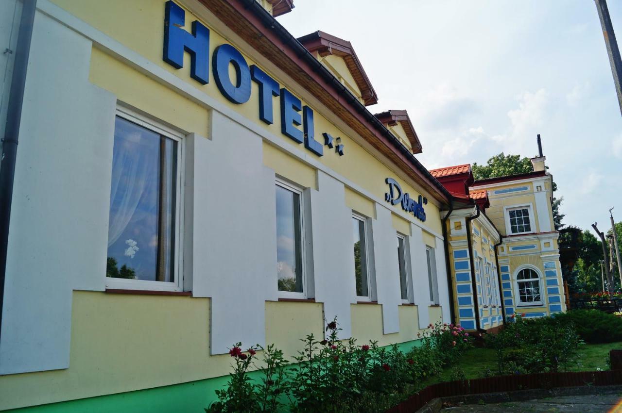 Dwor Dluzniewo Bed and Breakfast Buitenkant foto